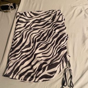 Zebra scrunch skirt